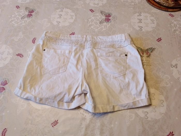 Short grossesse 46 - photo numéro 3