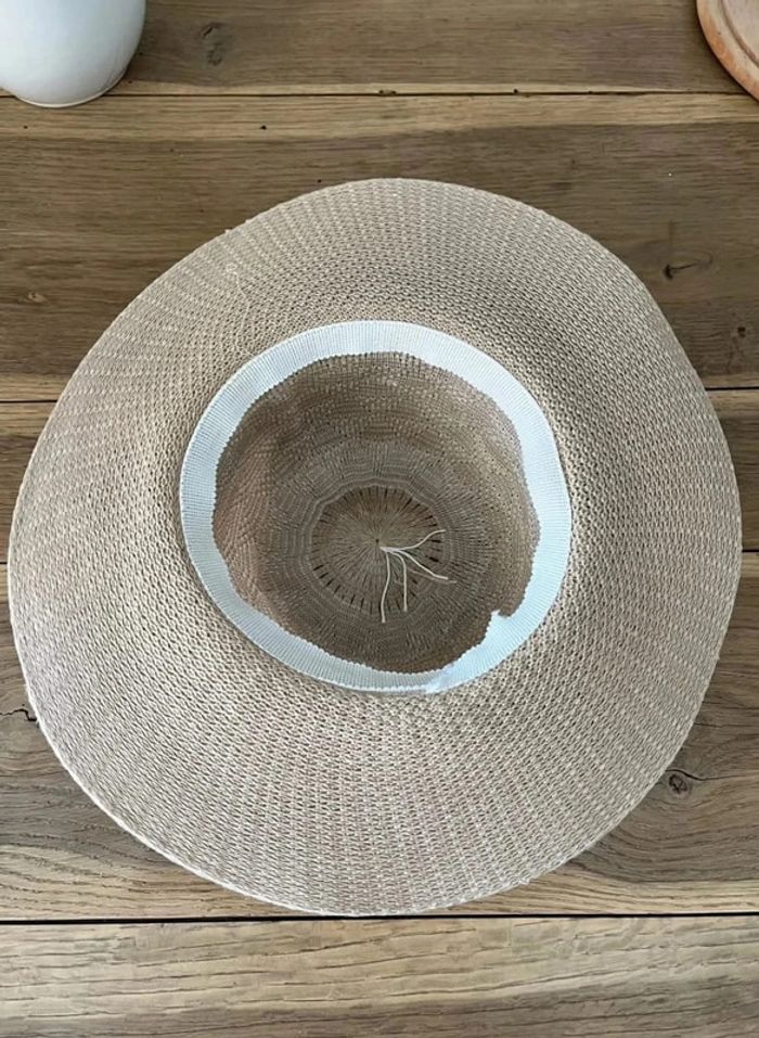 Chapeau beige/crème avec noeud à pois - photo numéro 3