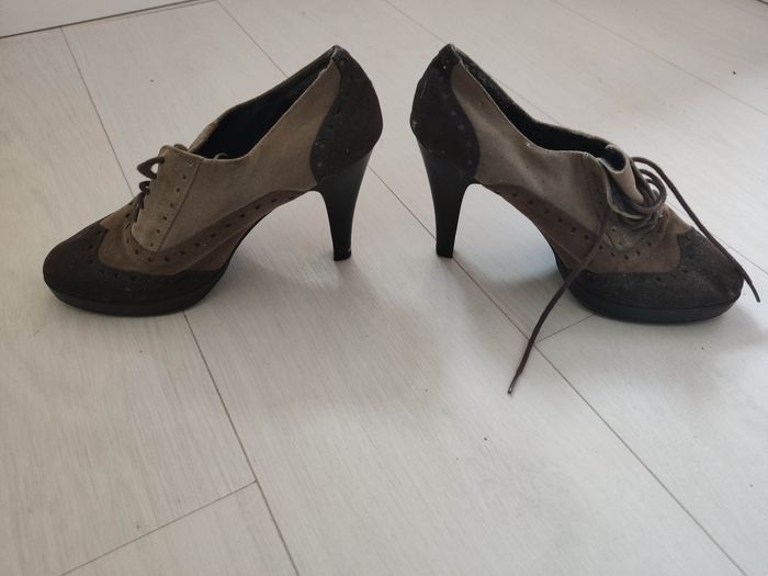 Paire d escarpins Jacqueline Riu taille 39 occasion - photo numéro 4