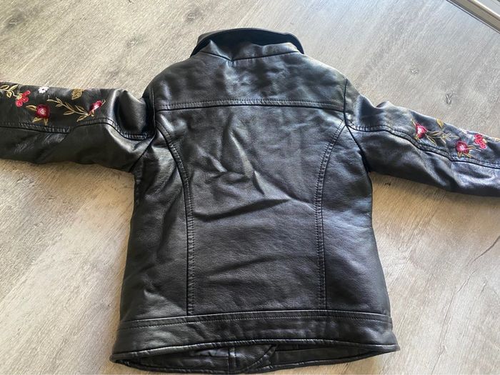 Veste simili cuir brodé 3 ans - photo numéro 4