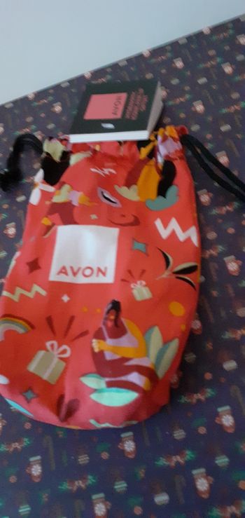 Pochon maquillage avon