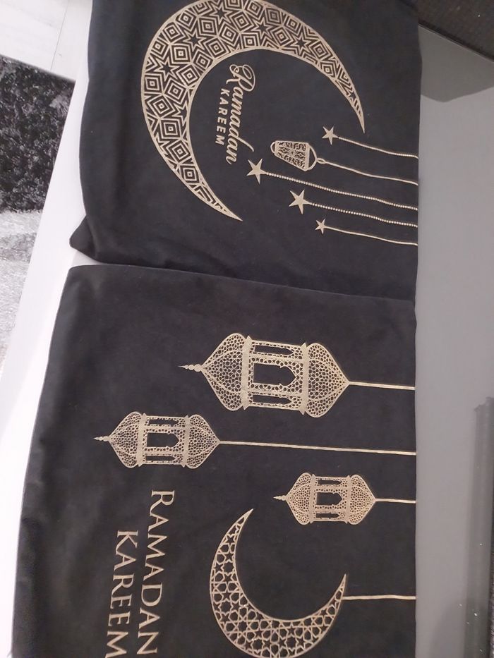 2 housses de coussins - photo numéro 2