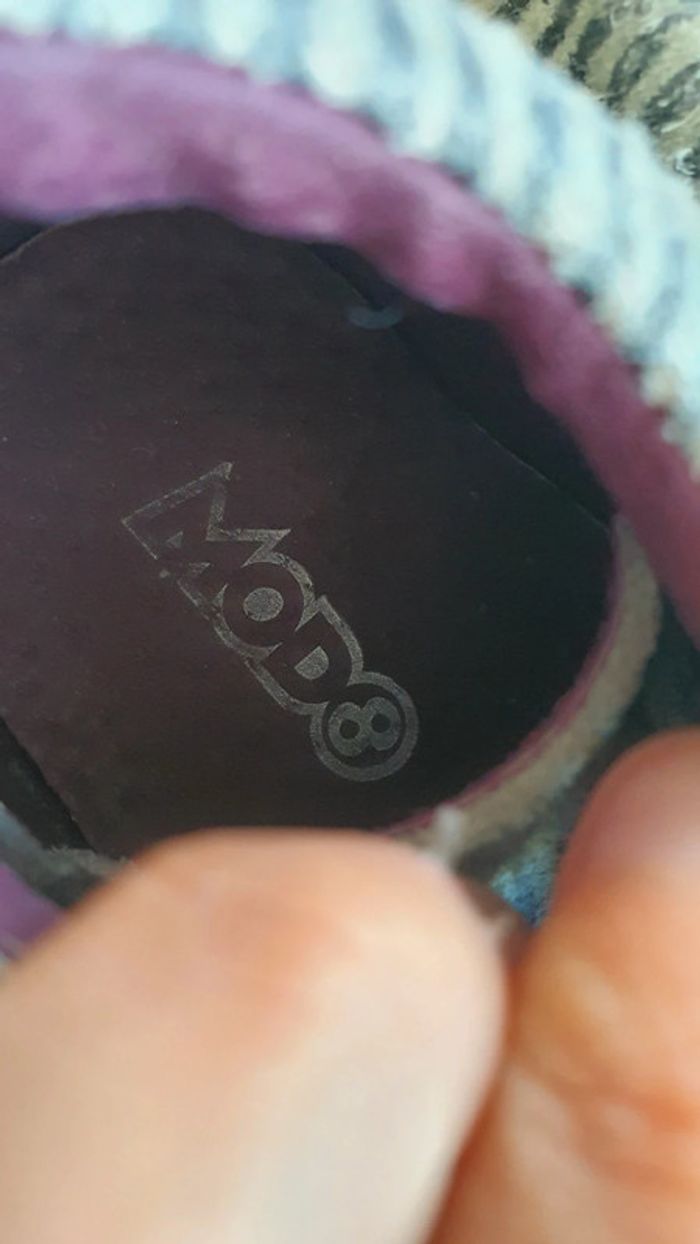 Chaussures mod8 taille 20 en très bon état - photo numéro 2