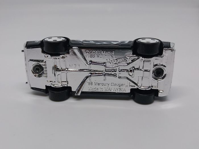 Hot Wheels '68 Mercury Cougar 2019 Noir Flamme blanche - photo numéro 6