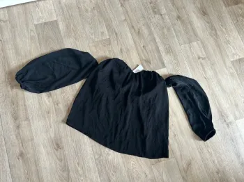 Banana républic top haut court épaule dénudée femme, taille S/36 neuf avec étiquette