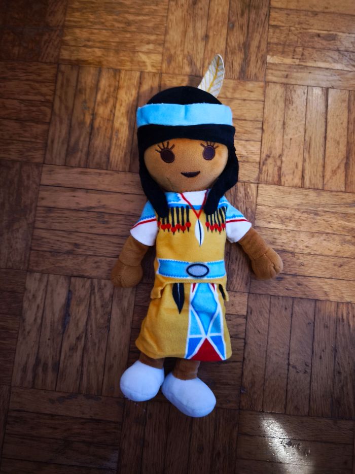Peluche Playmobil indienne