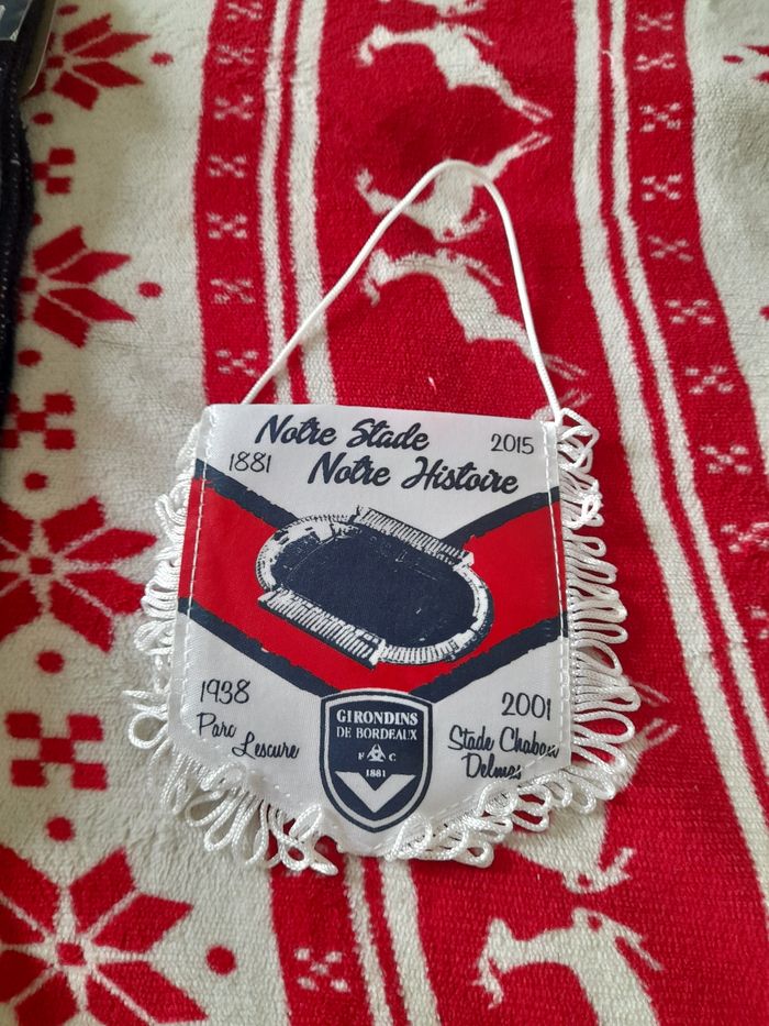 Écharpe et Fanion Girondins de Bordeaux - photo numéro 2