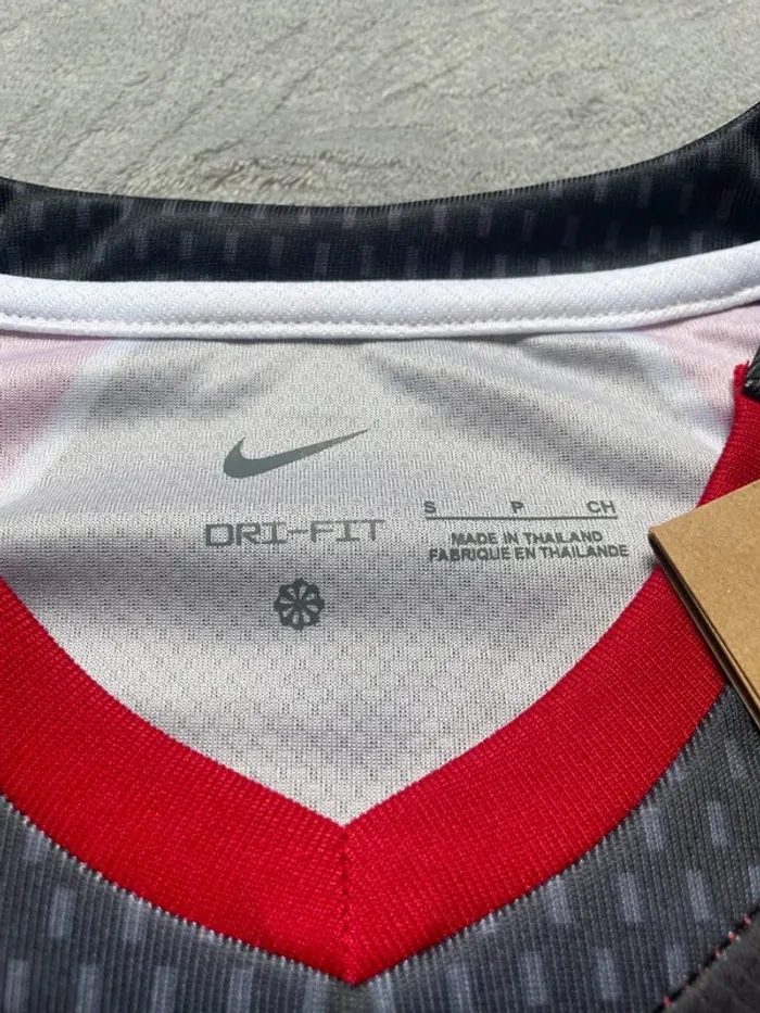 Maillot concept foot Barça rouge taille S - photo numéro 7