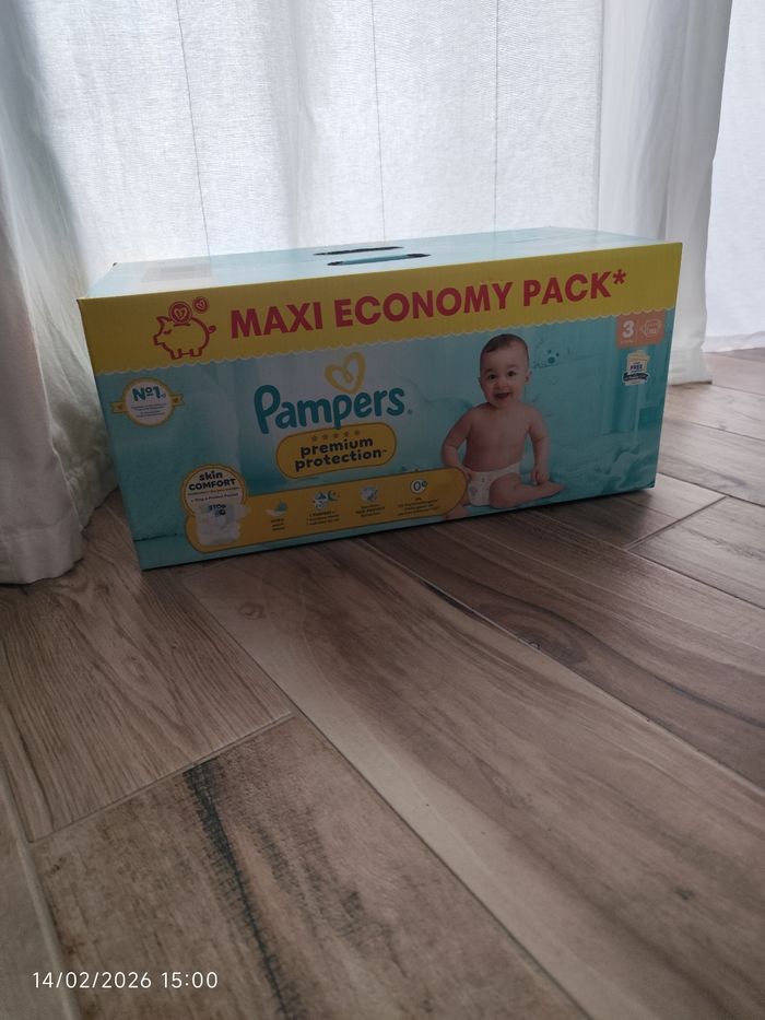 Carton de couches premium protection pampers T3