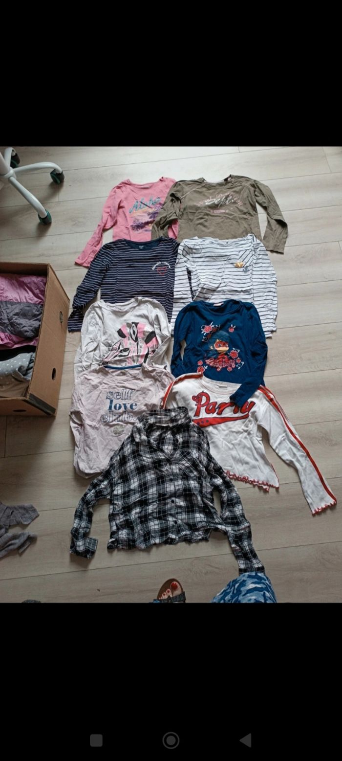 Gros lot de vêtements fille  10 ans - photo numéro 8