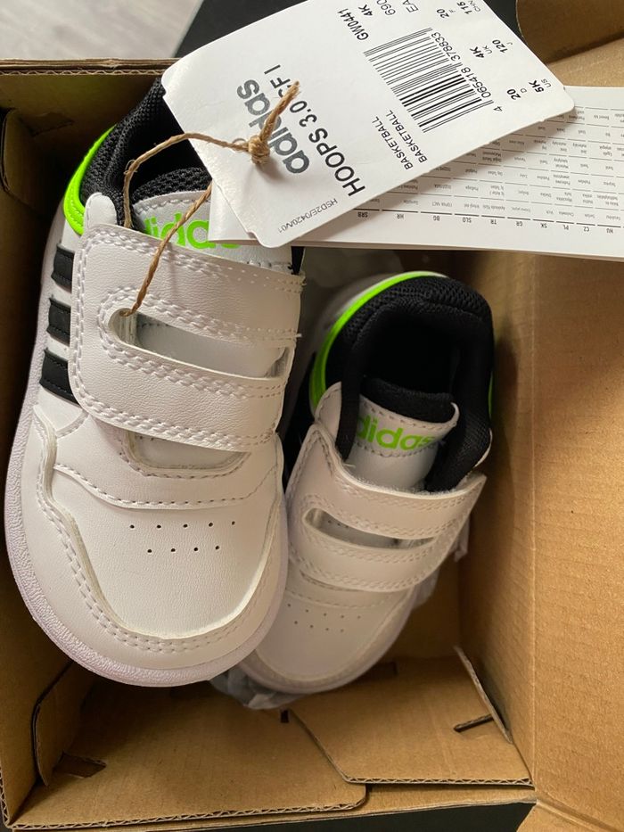 Baskets adidas - photo numéro 1