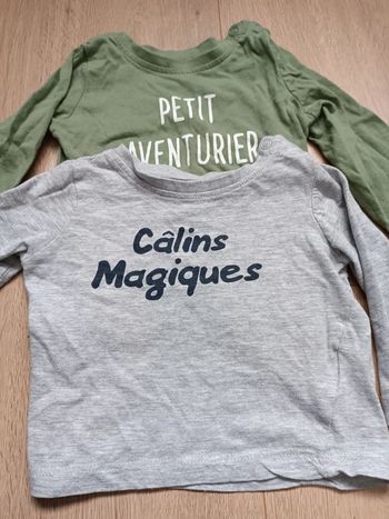 Deux pull fin 12 mois