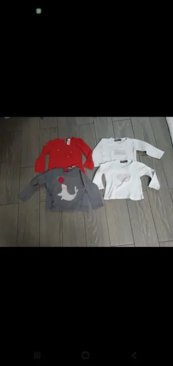 Lot 4 t-shirts manches longues