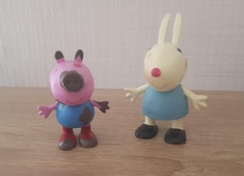 2 figurines de Peppa Pig en plastique de 5 à 6 cm
