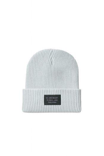 🧢 Bonnet SHEIN – Neuf Jamais Utilisé | Chaud, Tendance & Confortable