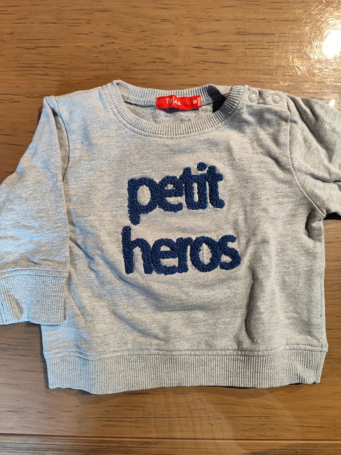 Lot pulls et gilets taille 9 mois - photo numéro 7