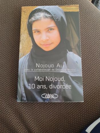 Moi nojoud 10 ans divorcée