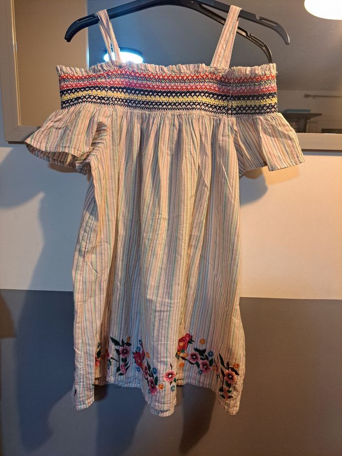 Robe à bretelles
