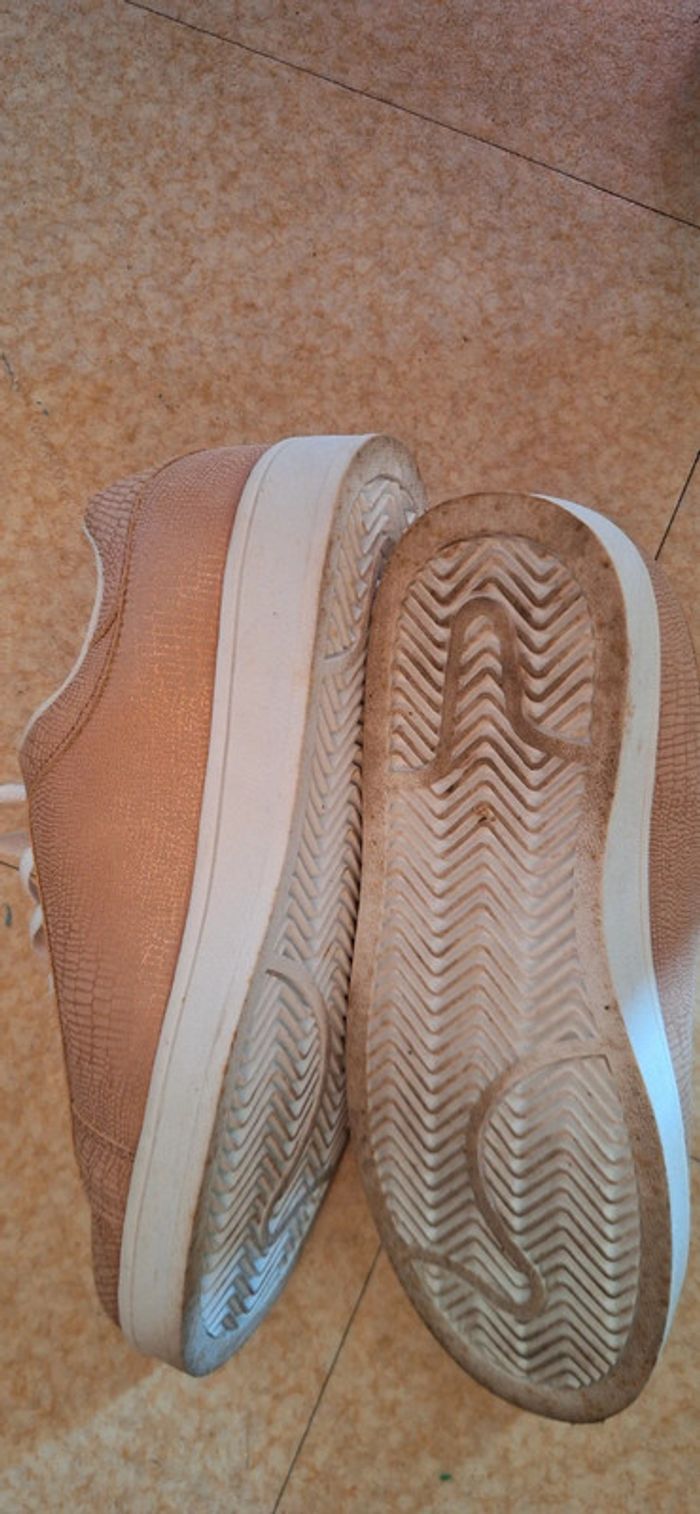 Lot de 2 paires de tennis très bon état - photo numéro 4