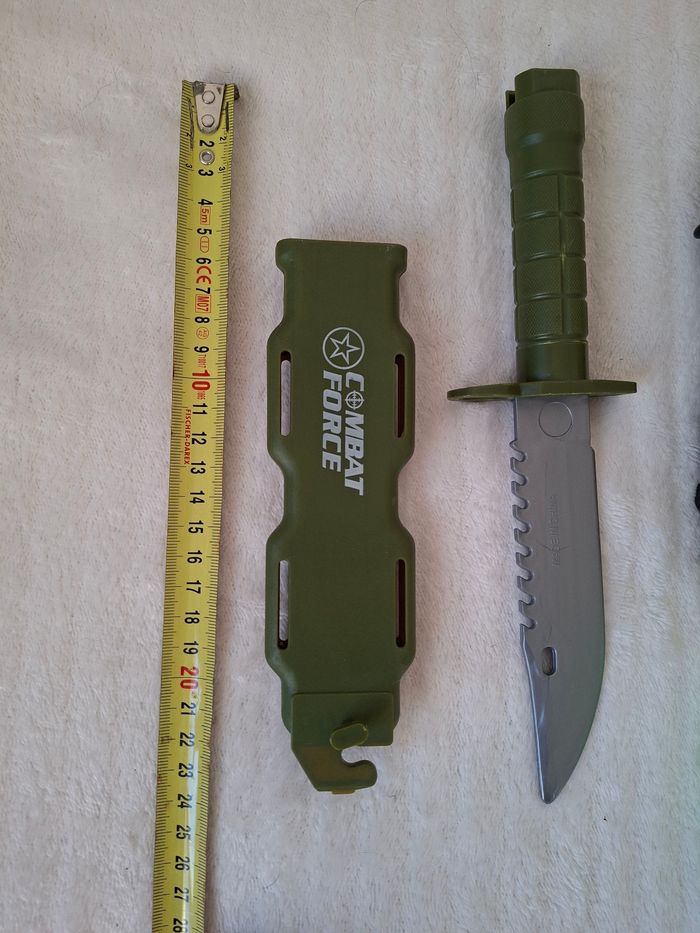 lot de pistolets en plastiques pour enfants et accessoires - photo numéro 5