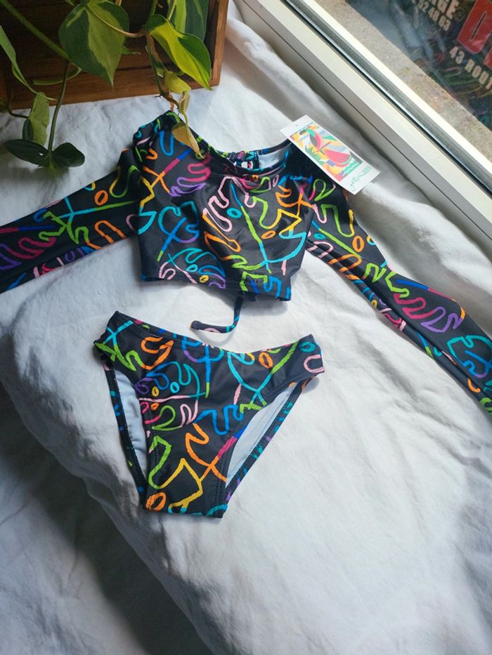 Magnifique maillot de bain manches longues océan 5 ans
