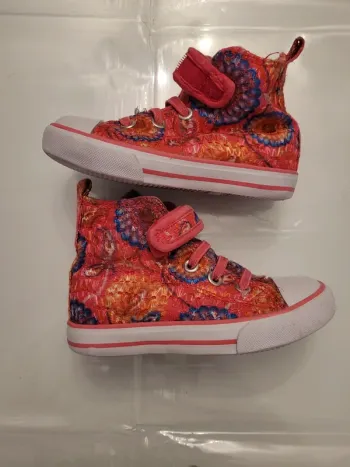 Baskets montantes taille 25
