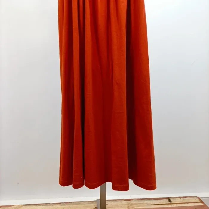 Robe longue rouille à fines bretelles et broderies florales sur le buste – taille 38 A859 - photo numéro 4