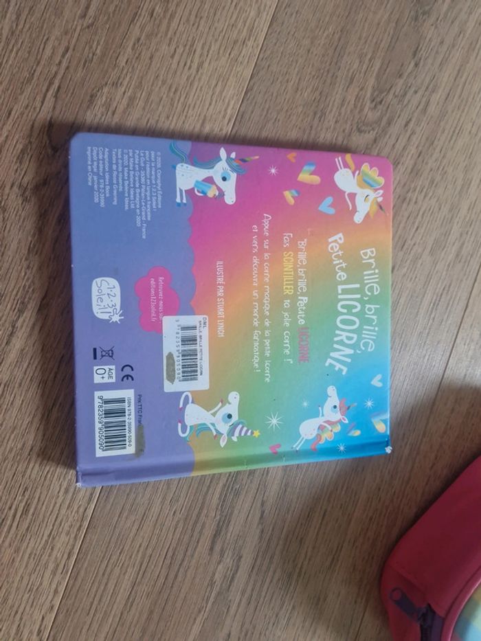 Livre licorne - photo numéro 4