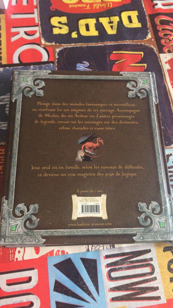 Livre d'énigmes - photo numéro 2