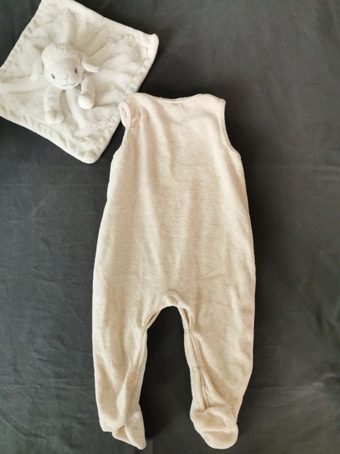 Pyjama 6 mois - photo numéro 3