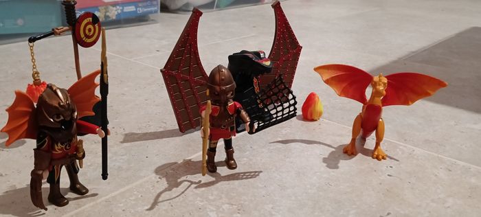 Playmobil burnham raiders et dragon doré