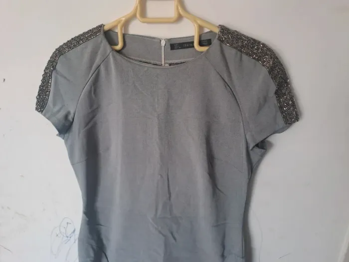 Robe près du corps gris Zara Taille L (40) - photo numéro 2