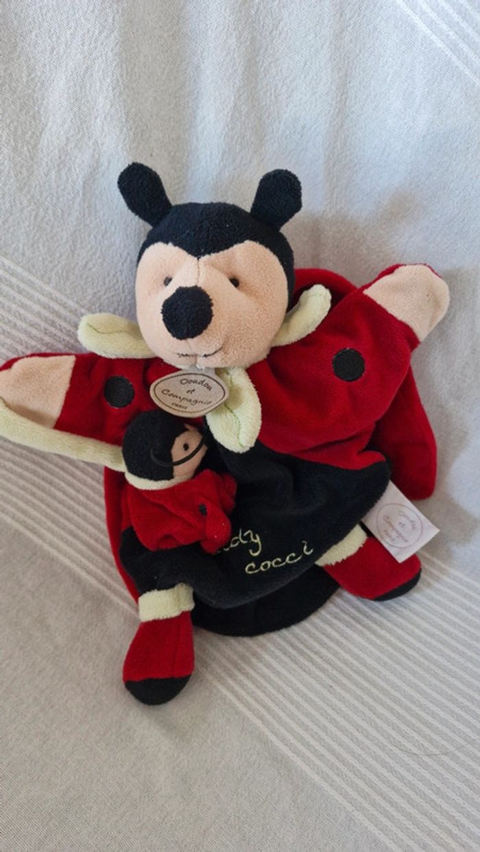 Marionnette Lady coccinelle doudou et cie - photo numéro 7