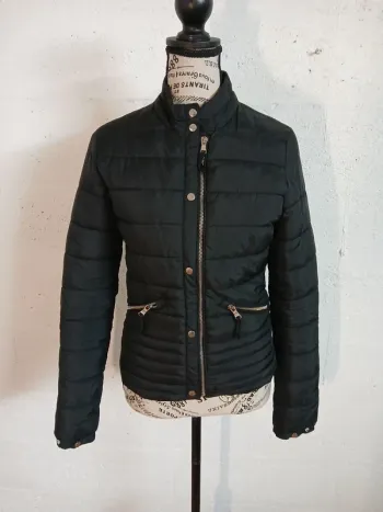 🖤 Blouson mi-saison imperméable Bershka – Taille S – Très bon état