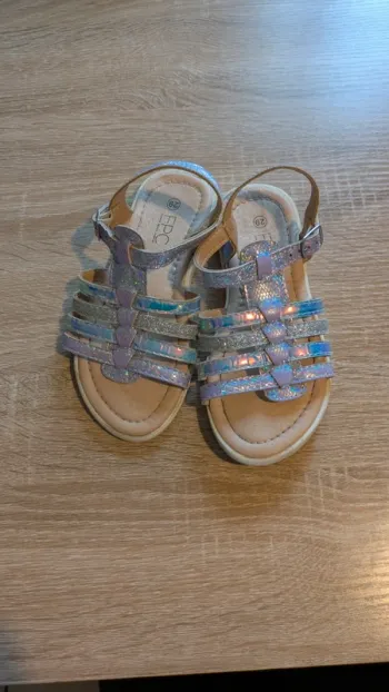Sandales