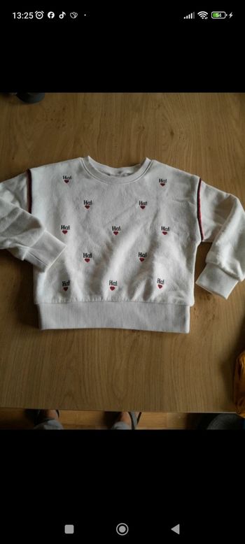 Pull tape a l'oeil 6 ans