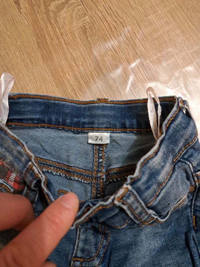 Pantalon en jean serré 9 mois - photo numéro 3