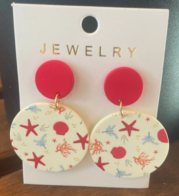 Boucle d'oreille neuve