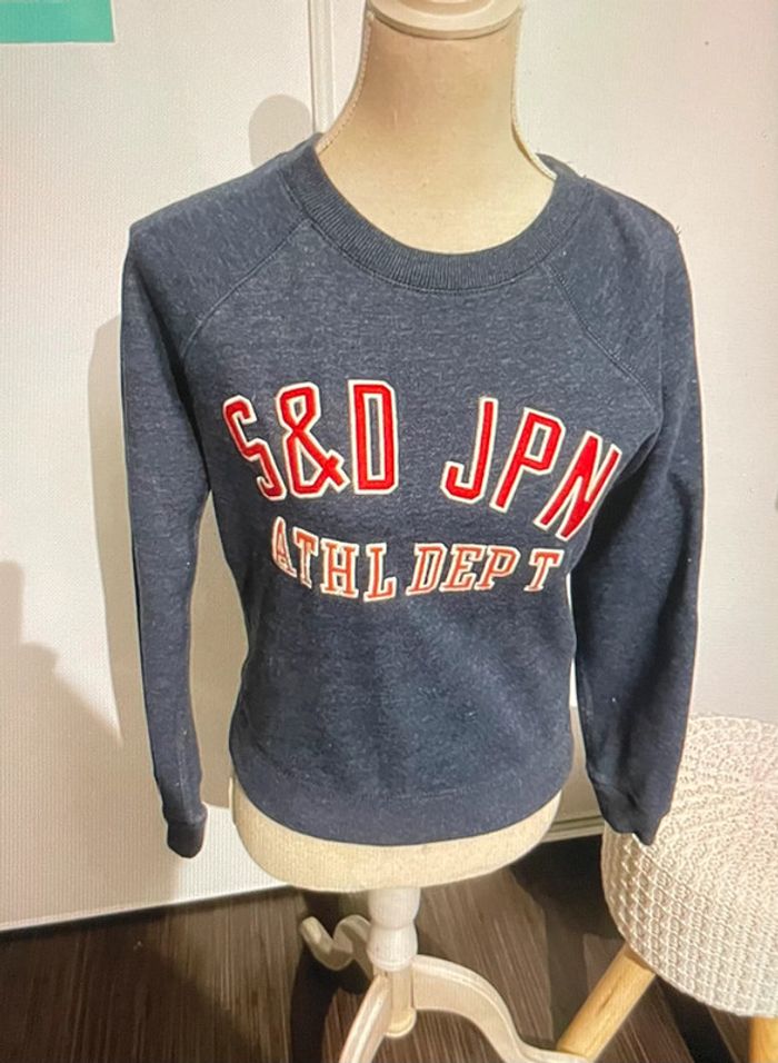 Sweat bleu Superdry TS