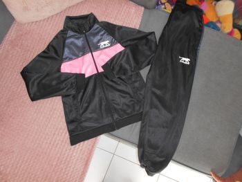 Ensemble (Airness), taille: XS (correspond à du 34)