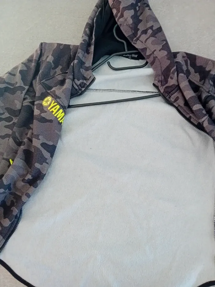 Veste de jogging de chez Yamaha en taille 16 ans - photo numéro 7