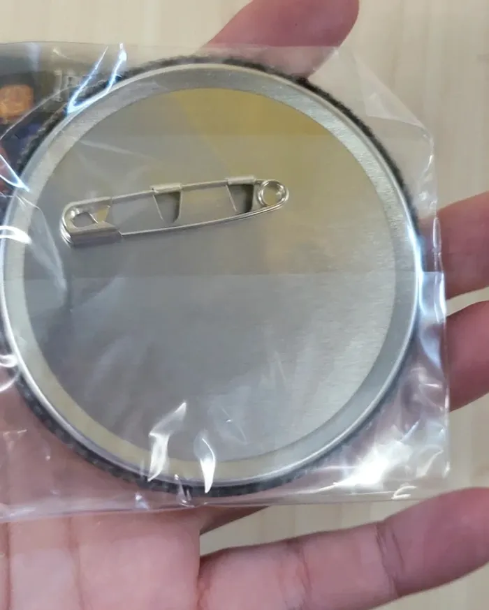 Badge Kingdom Hearts vitrail - photo numéro 3