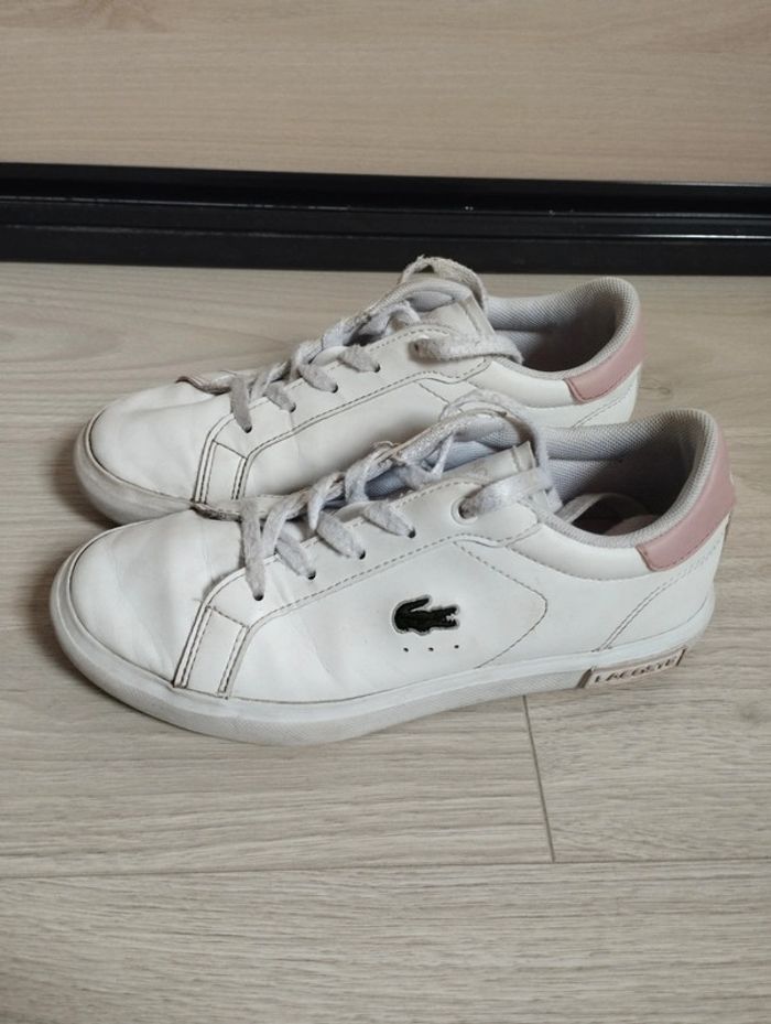 Baskets Lacoste fille pointure 31