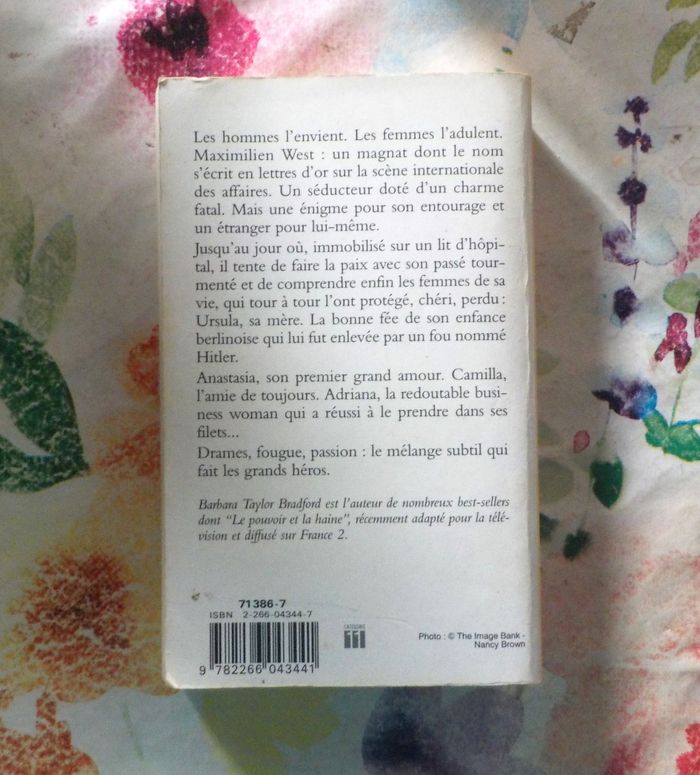 LES FEMMES DE SA VIE de Barbara TAYLOR BRADFORD Ed. Pocket - photo numéro 3