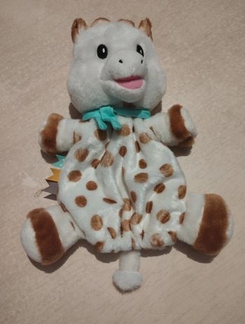 Marionnette Sophie la girafe