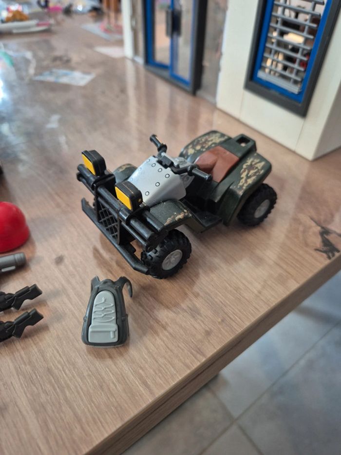 Poste de Police Playmobil 71602 Complet - photo numéro 5
