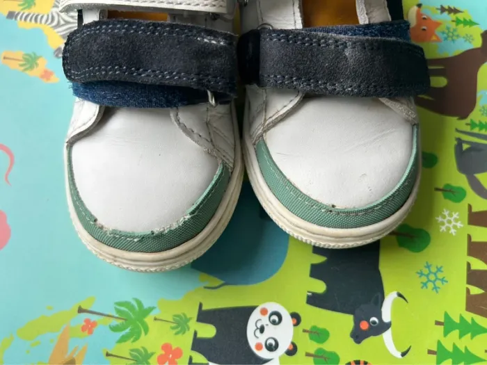 Chaussures taille 24 - photo numéro 5