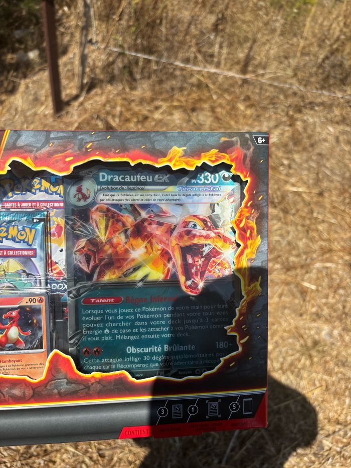 Nouveau coffret Pokémon Coffret Collection spéciale Dracaufeu-ex - photo numéro 2
