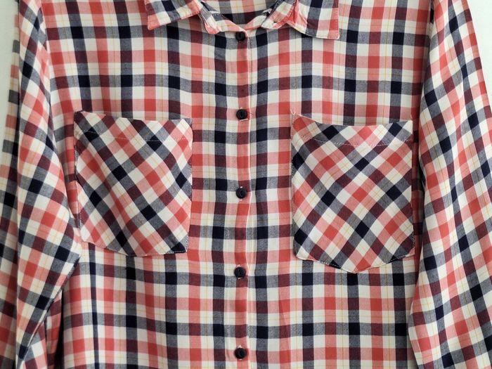Chemise à carreaux légèrement masculine - photo numéro 3