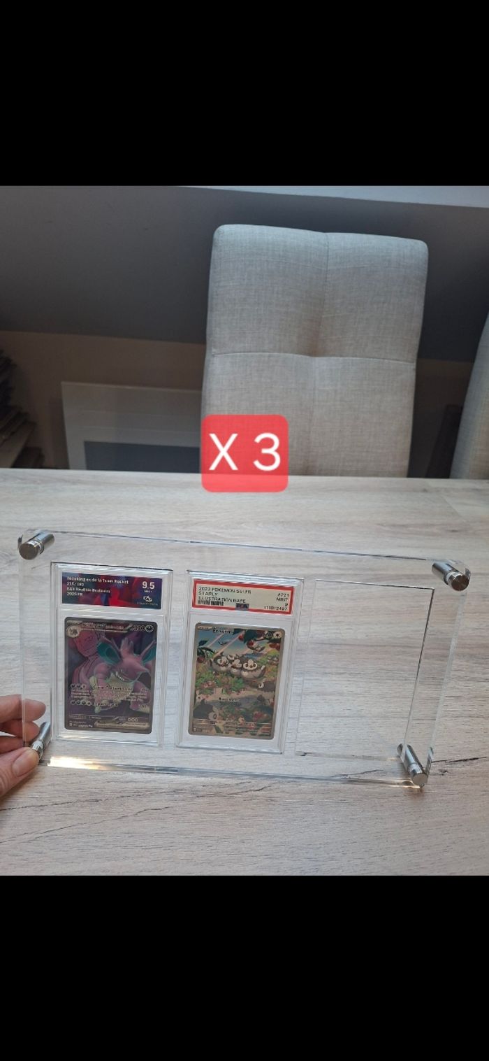Lot de 3 présentoirs en acrylique premium pour 3 cartes gradées Pokémon psa , collect-aura etc..